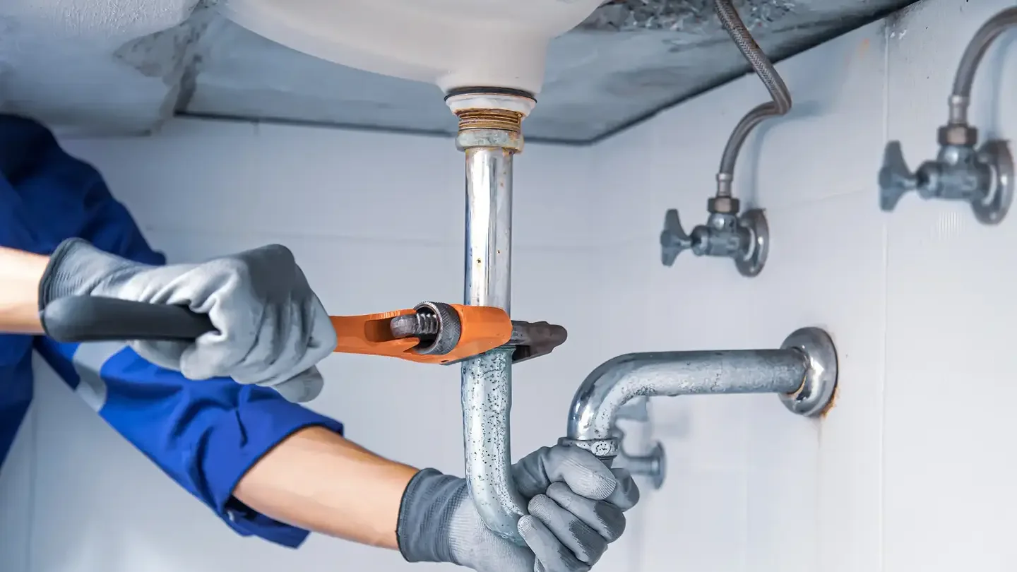 Encanador 24h para vazamento e desentupimento em Recife, PE